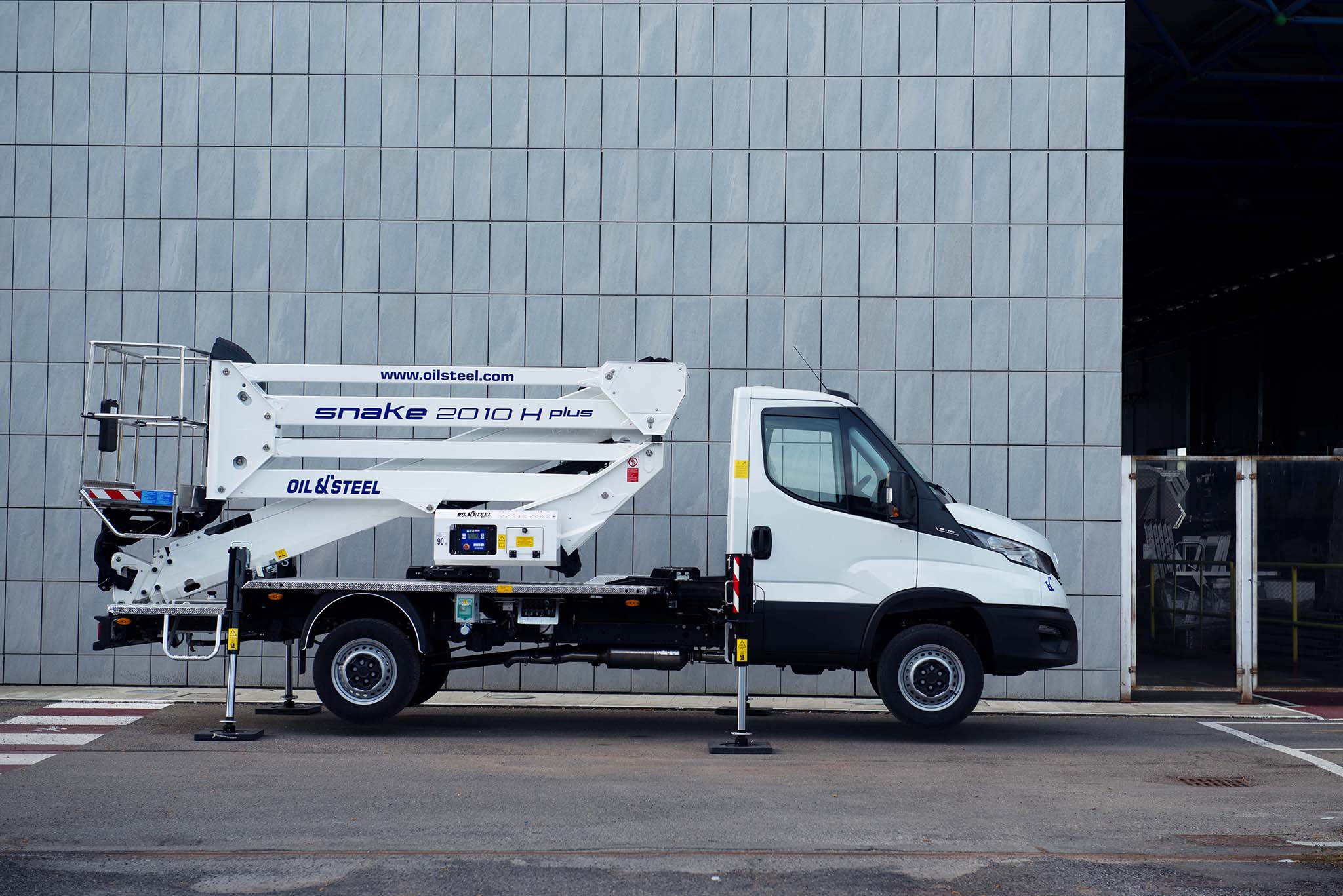 Snake-2010H-Plus-Iveco2-1