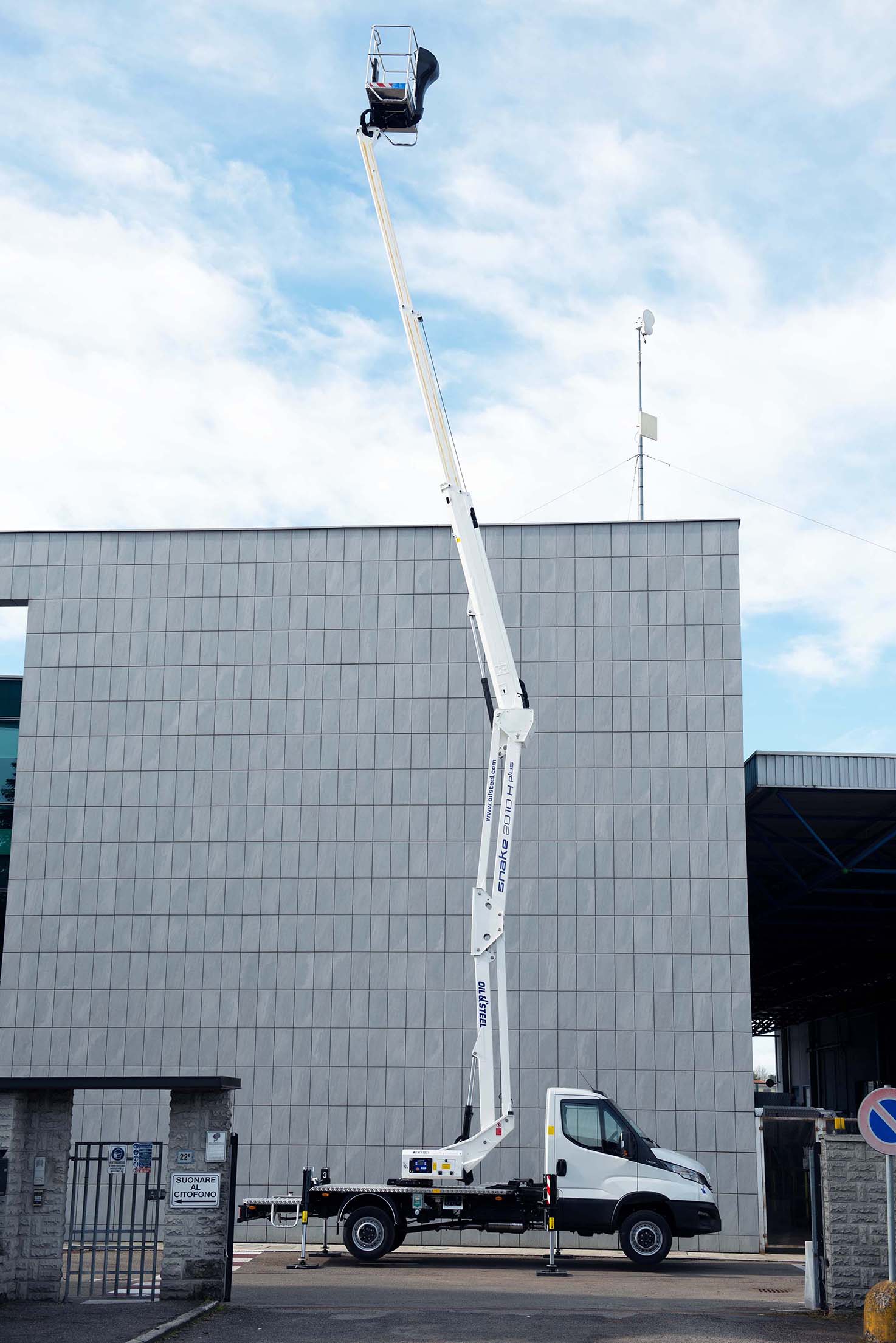 Snake-2010H-Plus-Iveco4-1